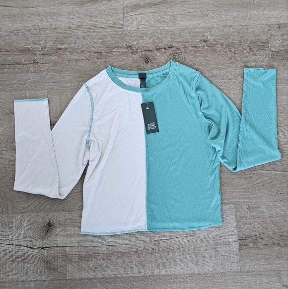 half white half teal target long sleeve - Picture 1 of 5